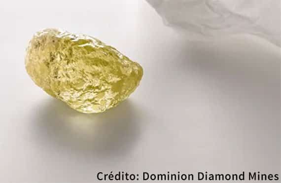 Diamante amarelo, com 552 quilates