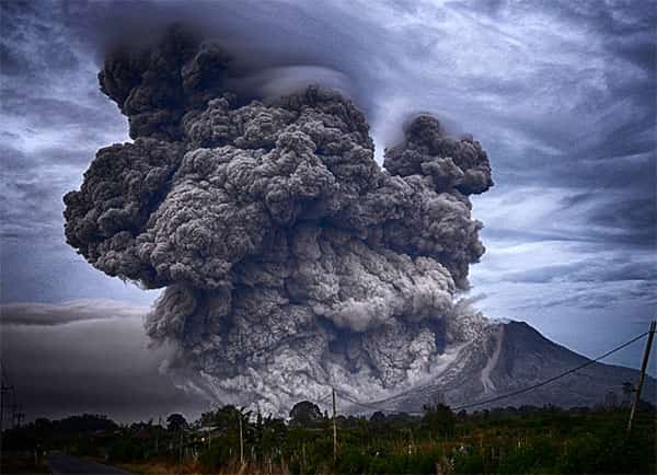 Erupção vulcanica, cinzas vulcânicas