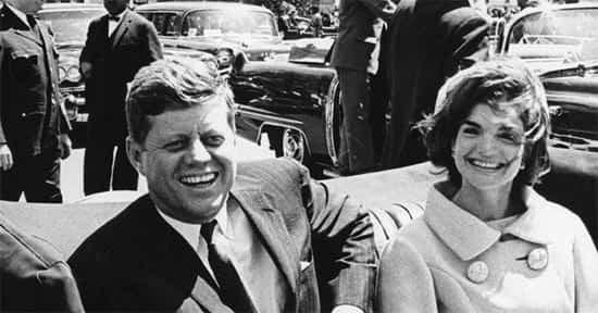 John Kennedy e sua esposa