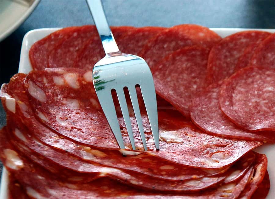 Do que é feito o salame? Site de Curiosidades Do que é feito o salame? Site de Curiosidades